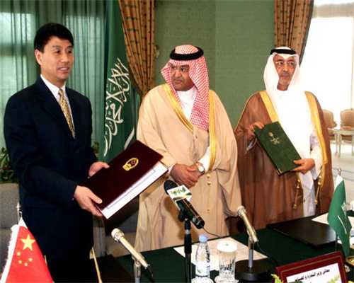 蜂蜜泡什么茶最适合？茶叶浸泡蜂蜜怎么做法？